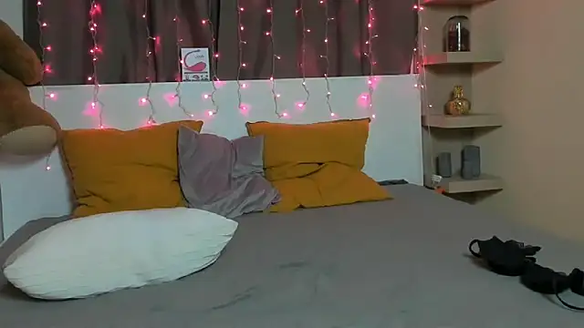 IninityKittyx live