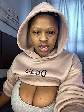 Baddest_Boobies live