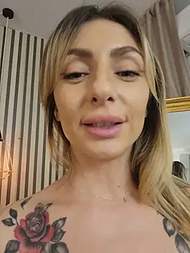 SofiaLace live