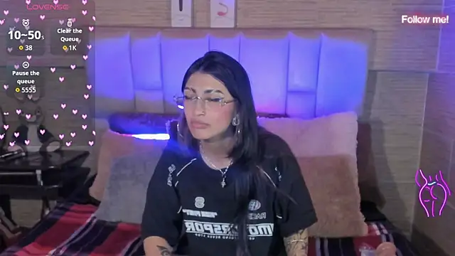 mia_devine_ live