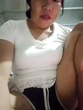 Moon_squirtt live