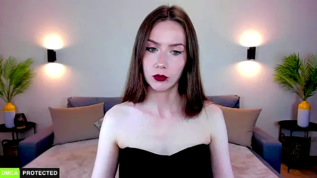 TheWoman__ live
