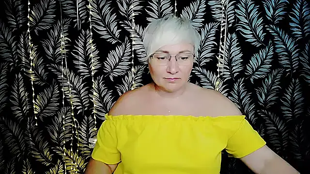 Olivia_playful live
