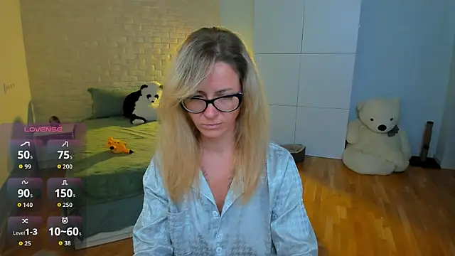 LadyIzabel live
