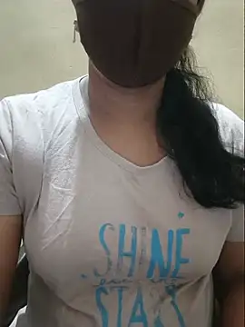 Latha_lovely live