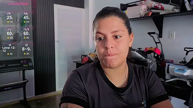 Daniela_mendoza26 live