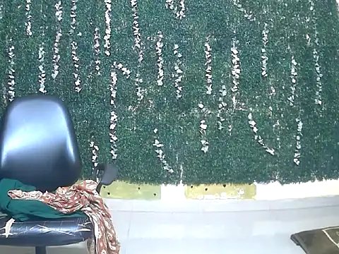 Ruhi_Hotty live