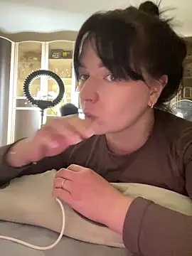 Poly_Nick live