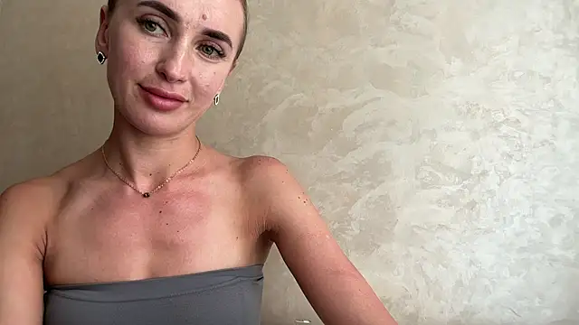 CaitlinaJayne23 live