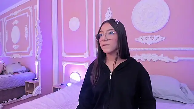 NinaSinclair live