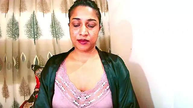 Indian_Erotic69 live
