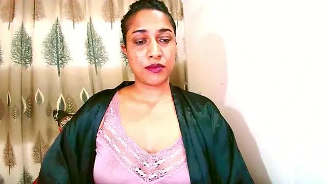 Indian_Erotic69 live