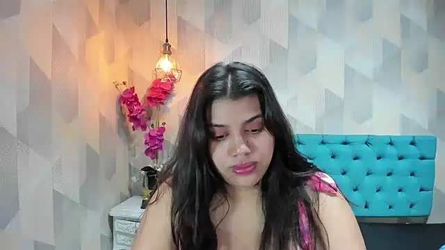 LindaBreeS live