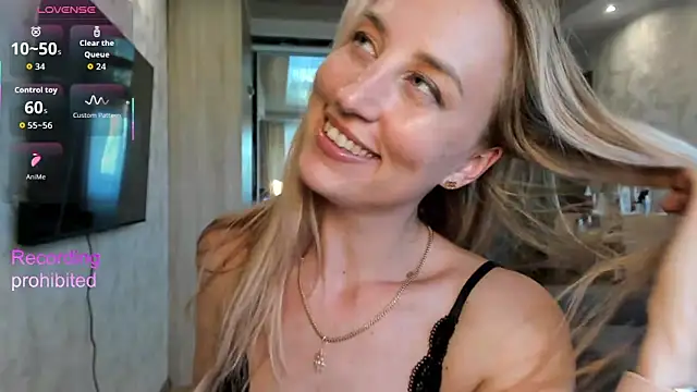 lady_Nati live