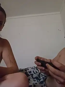 Costymanea live