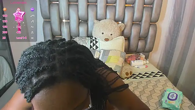 Sara_Marks live