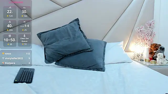 MiliKloss live