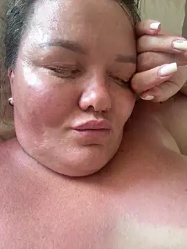 SunnyLeila2101 live