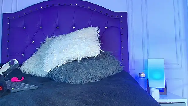 sarah_banks1 live