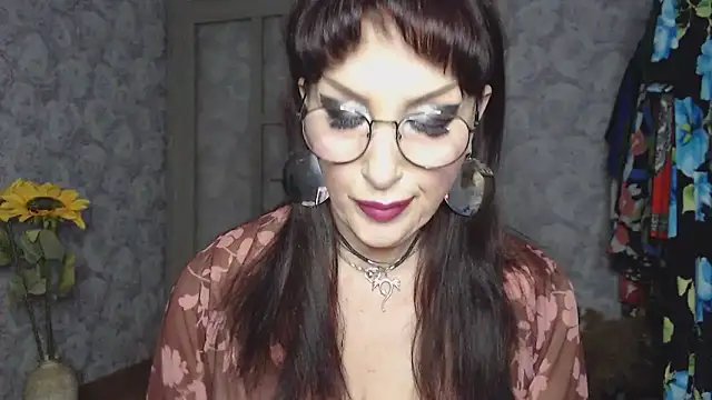 Aziza1 live