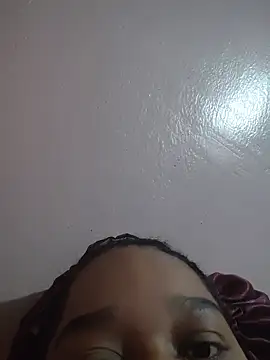 Mia_peituda live