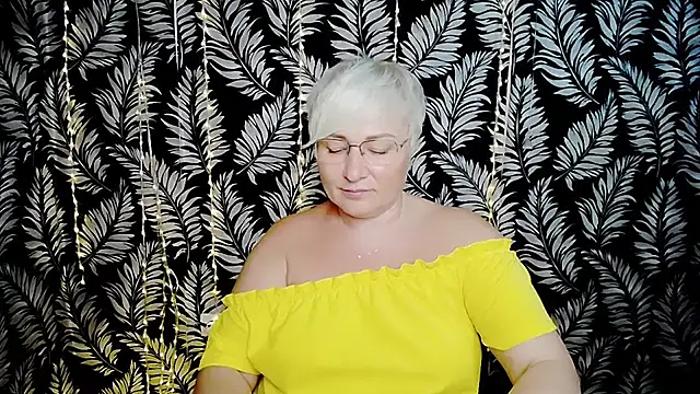 Olivia_playful live