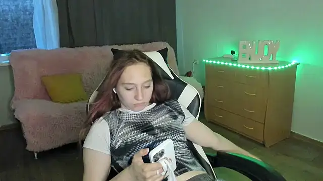 ModelGyrl live