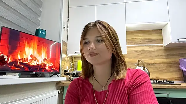 Karolinefrog live