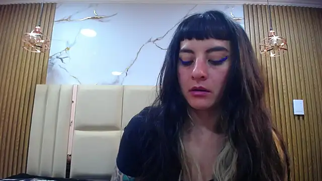 Naughty_Kittenm live