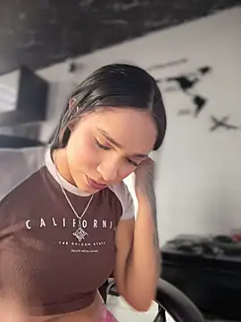 Isabella-Teen live