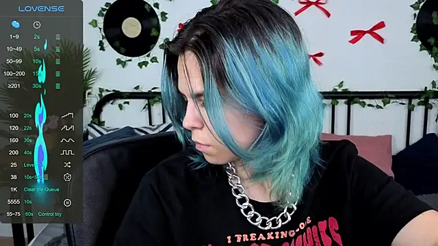 LiraBelle live