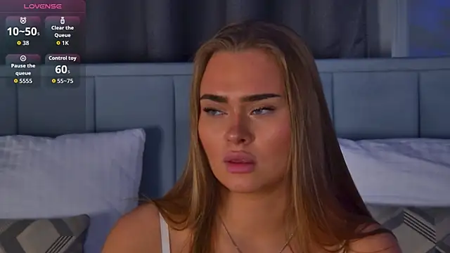 MonicaWestt live