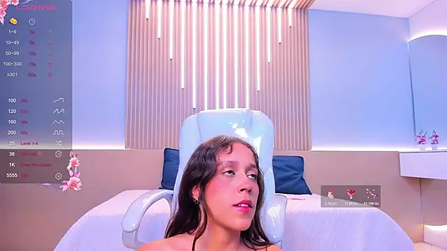 Mikaela_petite18 live