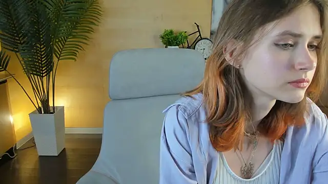 NidaSween live
