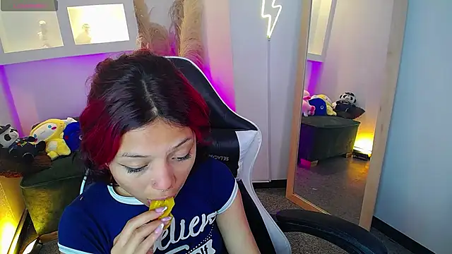 melodyy_as live