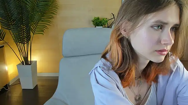 NidaSween live