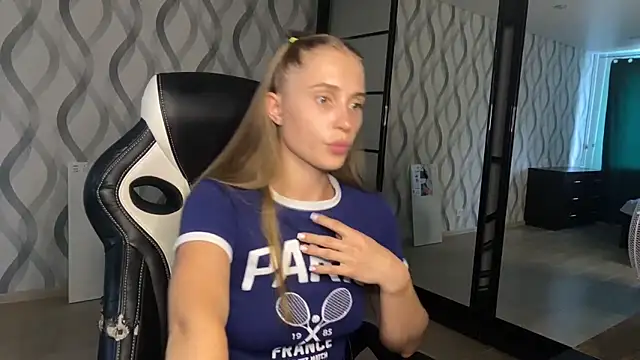 Miss_Luna_meow live