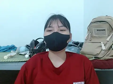 ThuyTien279 live