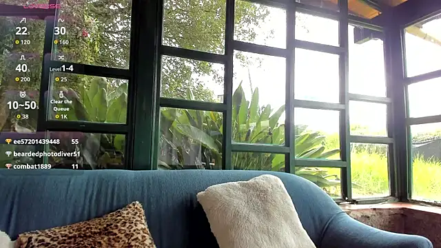 NatashaDiamond live