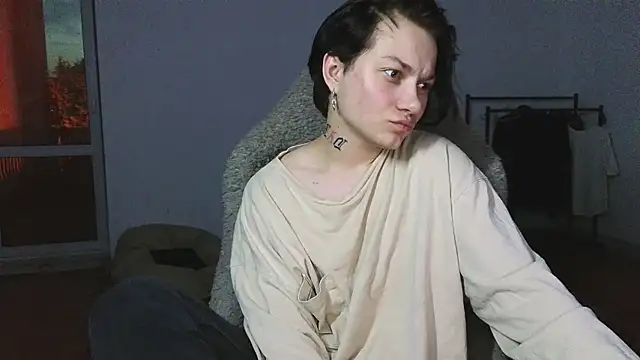 esajukyy live