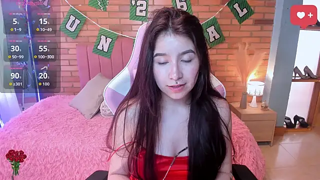 Amy_joones live