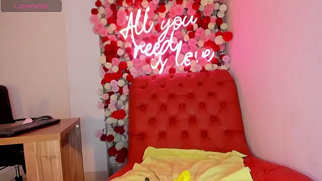 JeiLovee live