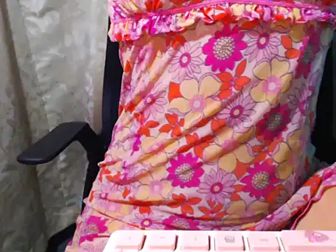 Sweetest_PussyXX live