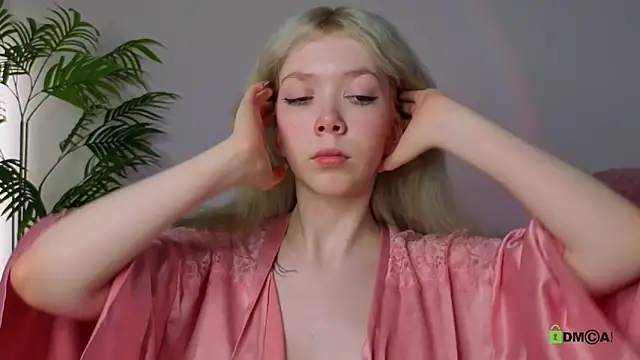 Rochelle_kitty live