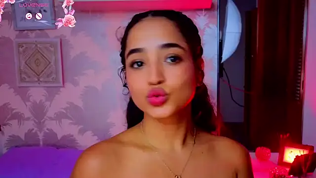 Emma_Thompssonn live