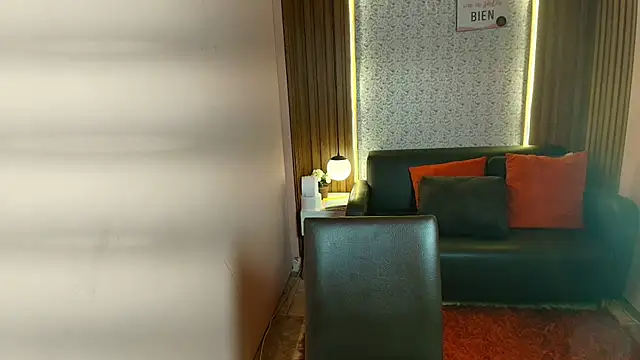 MoriahStorm live