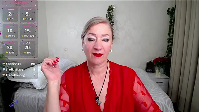 hunters_woman live