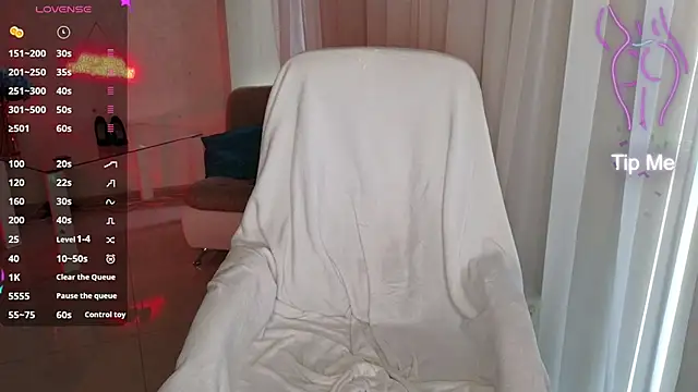 Deborah_lowe live
