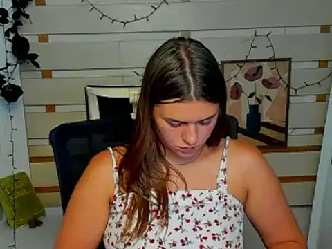 Josephine_Kiss live