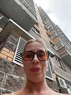 LisaMurr live
